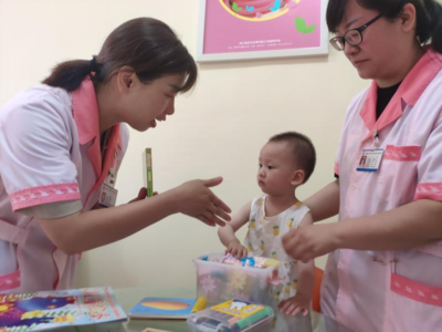 蓮都嬰幼兒照護服務中心成立，3歲以下幼兒照護難題迎刃而解